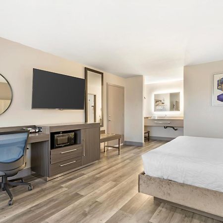 Best Western Marina State Beach Экстерьер фото