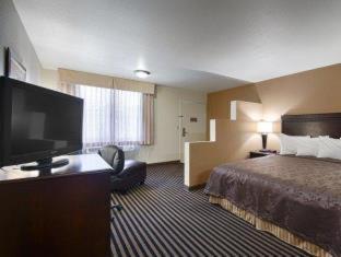 Best Western Marina State Beach Номер фото