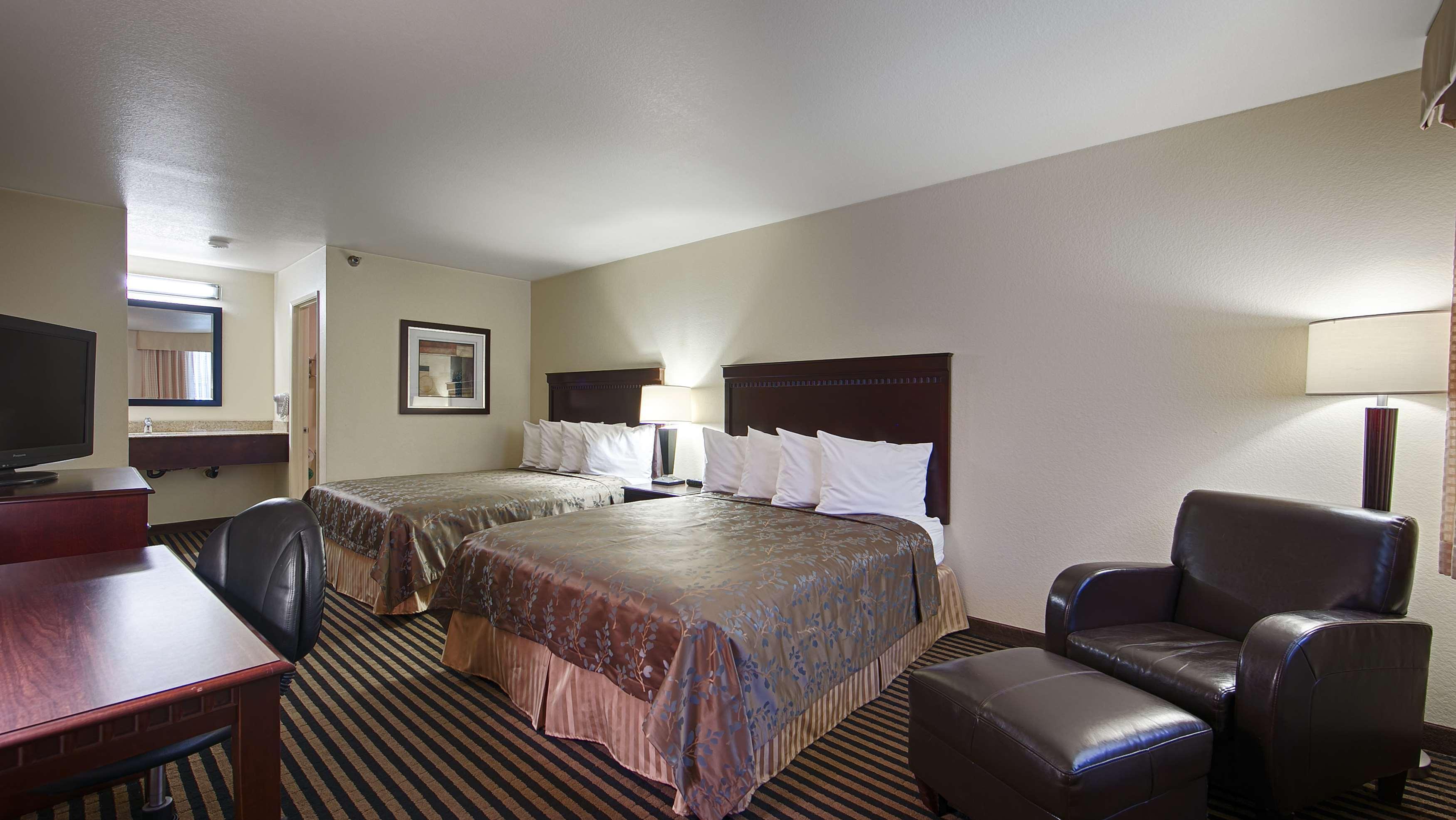 Best Western Marina State Beach Экстерьер фото