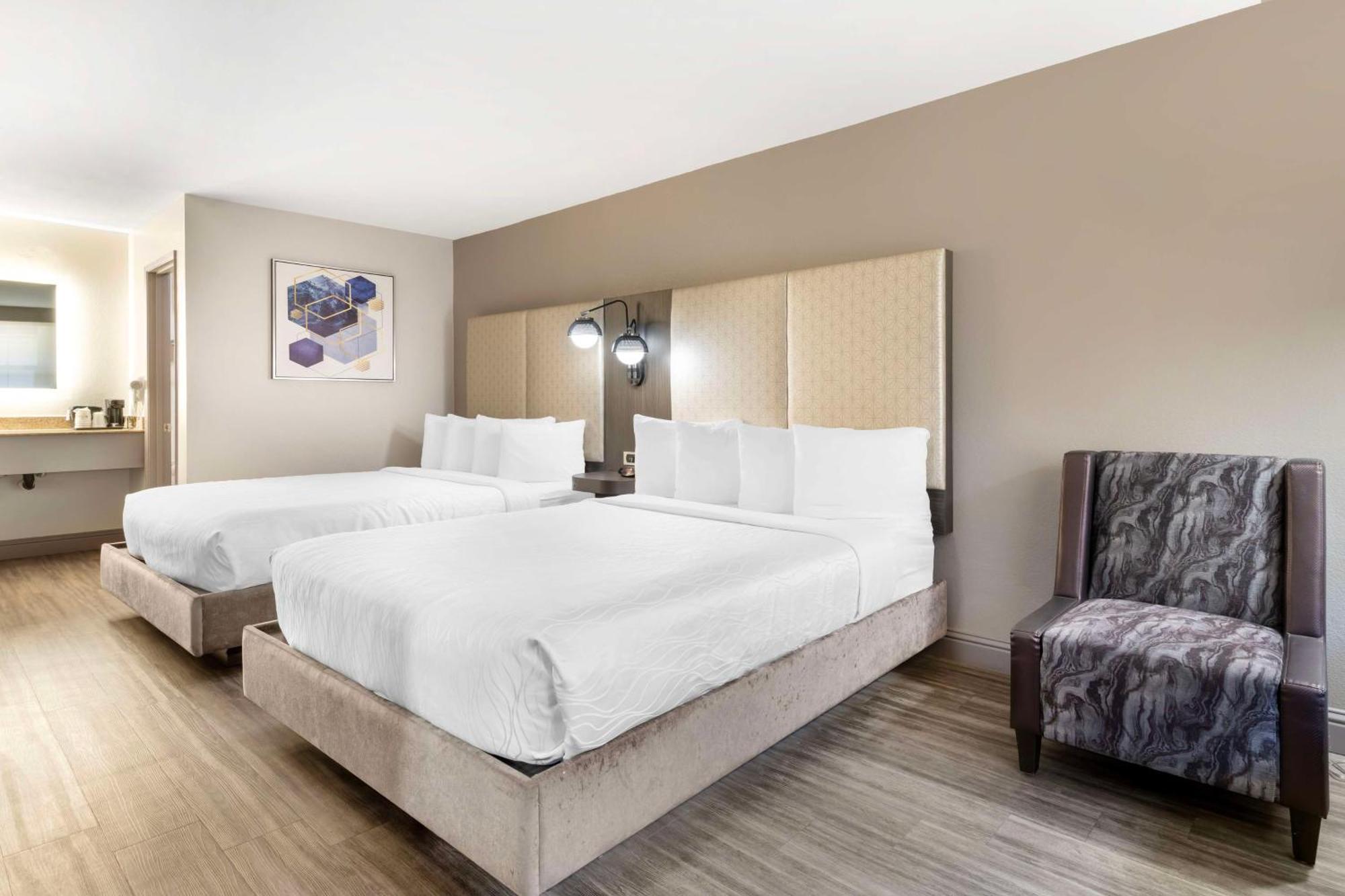 Best Western Marina State Beach Экстерьер фото