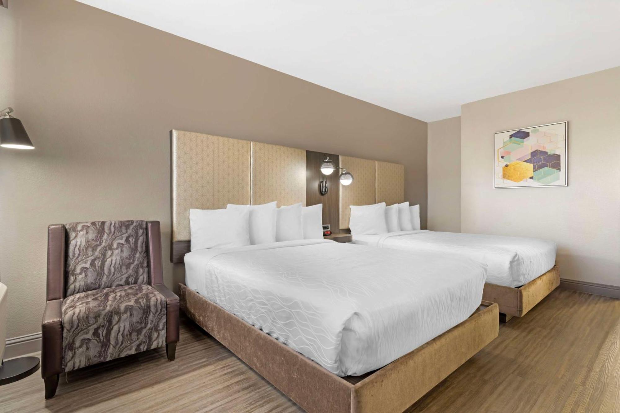 Best Western Marina State Beach Экстерьер фото